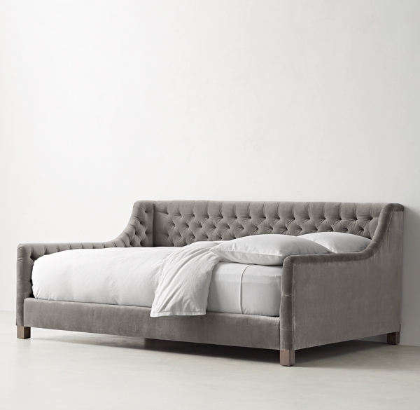 Devyn Tufted Daybed Oak