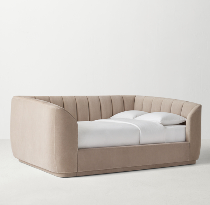 Valentina Velvet Daybed With Plinth Base RH TEEN